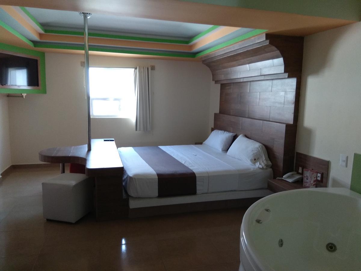 مانزانيلو Hotel Rubi المظهر الخارجي الصورة
